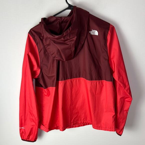 The North Face Windbreaker - Women's Medium - Picture 5 of 6